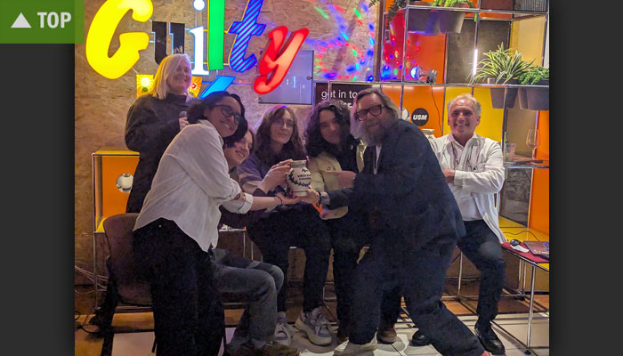 Gruppenbild gut gelaunter Besucher der Massif Game Convention