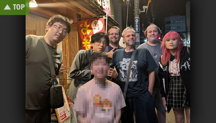   Gruppenfoto vor dem Abendmahl mit M2  